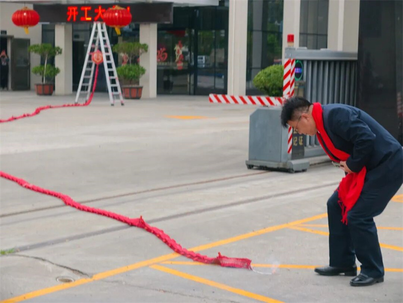 �������³̣��б���˷�